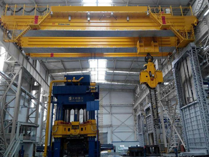 Forging crane 2