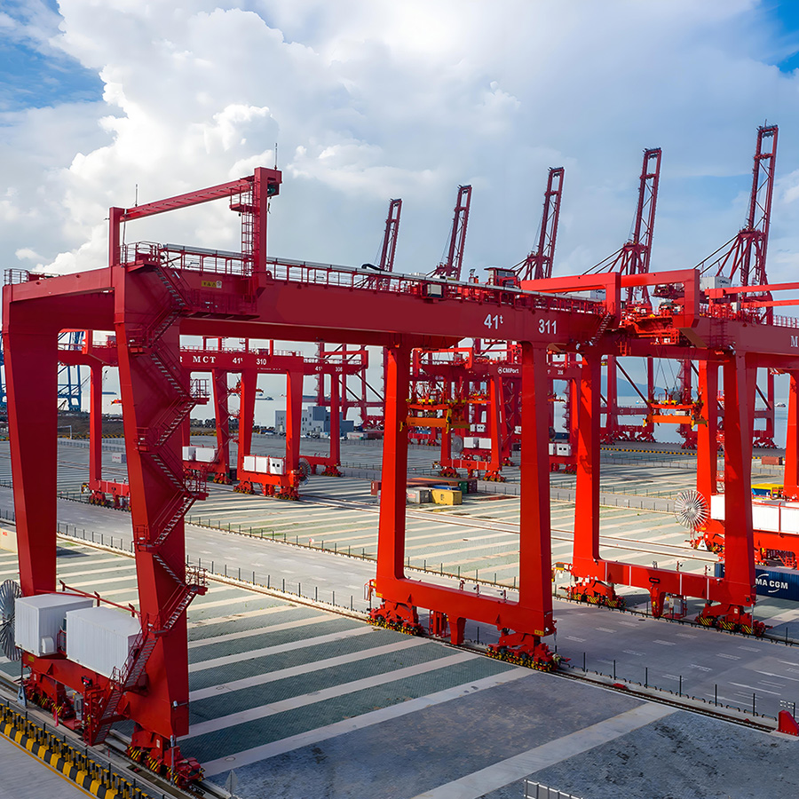RTG /Rubber-tired Container Gantry Crane 4