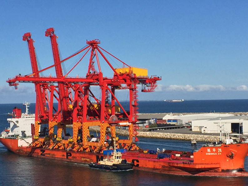 sts-crane_0c.jpg