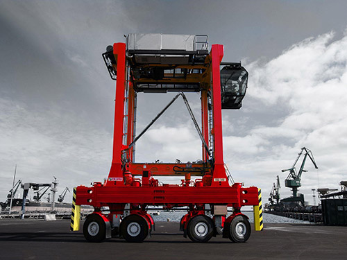 Container Straddle Carrier 2