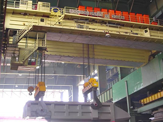 Slab clamp crane 2