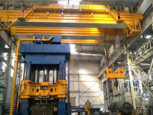 Charging crane