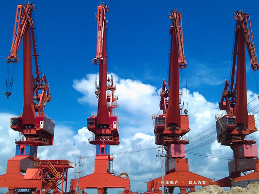 Pedestal crane